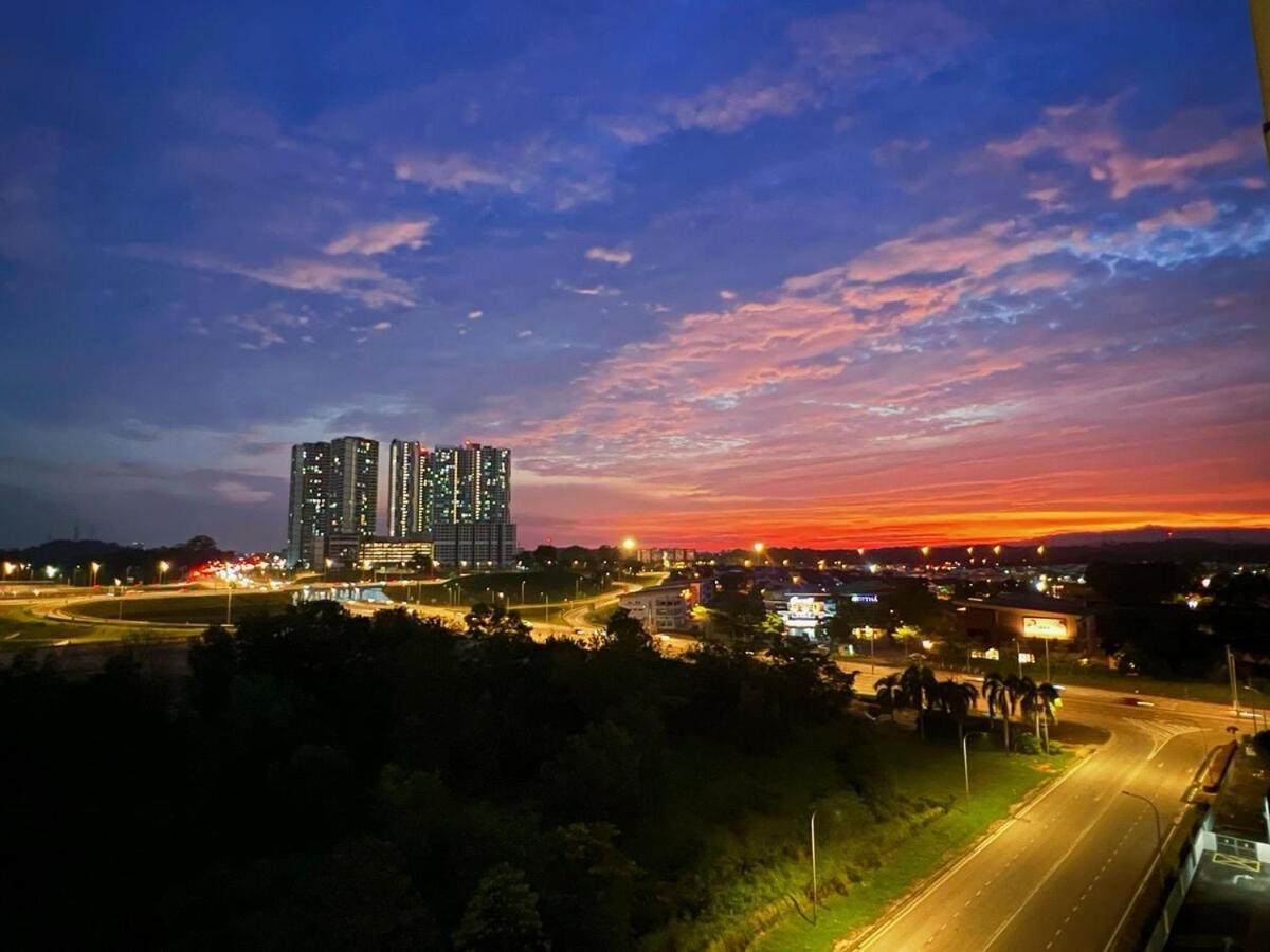 Spacious Cozy 1-3 Pax At D Secret Garden - Kempas-setia Tropika-jb Centre-mid Valley-paradigm-utm, Business Welcome * Johor Bahru